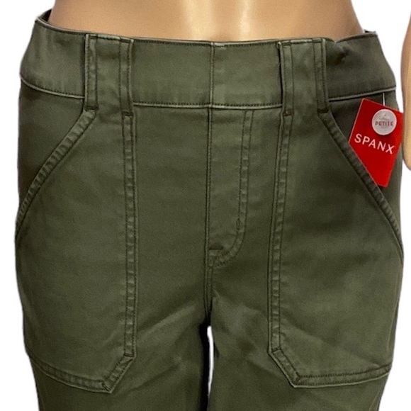 SPANX Stretch Twill Ankle Cargo Pants Soft Sage Green Size Medium Petite NWT - Picture 3 of 10